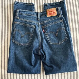Levi’s Wedgie Straight Ankle Jeans Size 26